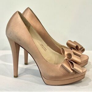 Vera Wang Lavender Satin Platform Peep Toe Pumps, blush, GUC, 7
